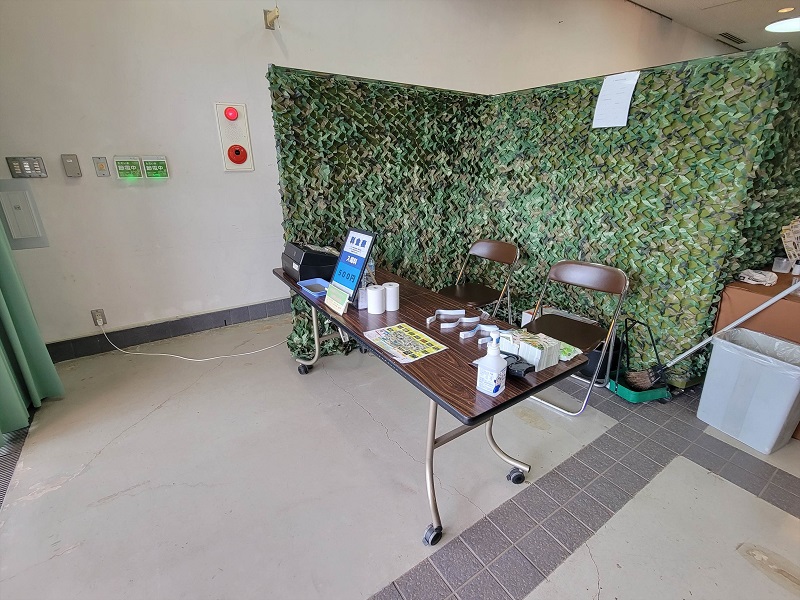 受付｜世界の昆虫展・大阪府立花の文化園